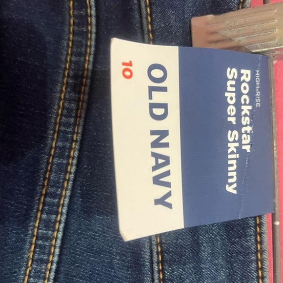 Old Navy Denim - NWT Old Navy Rockstar Super Skinny High Rise Jeans